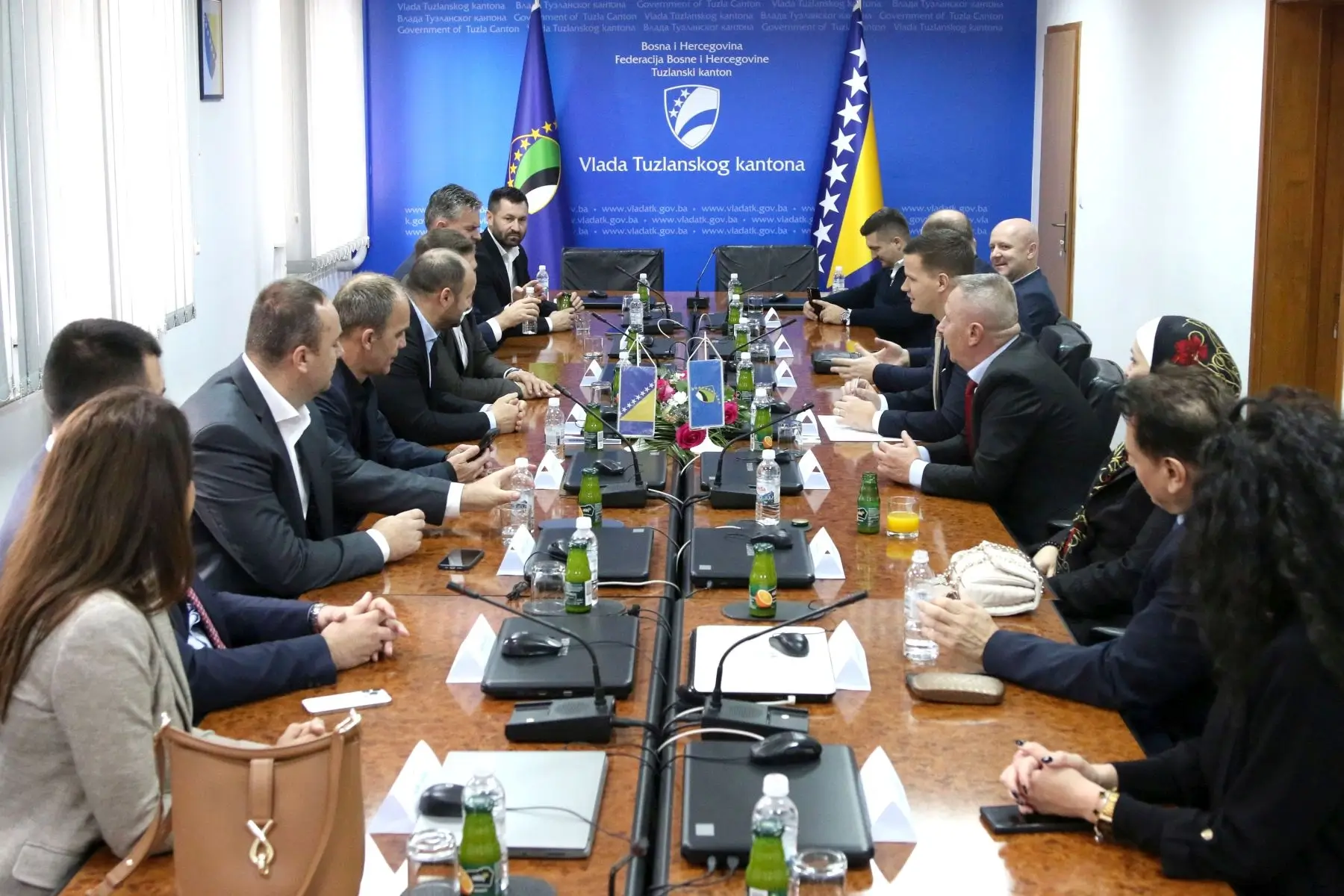 Premijer Halilagić razgovarao s predstavnicima Kluba delegata bošnjačkog naroda u Domu naroda Parlamenta FBiH